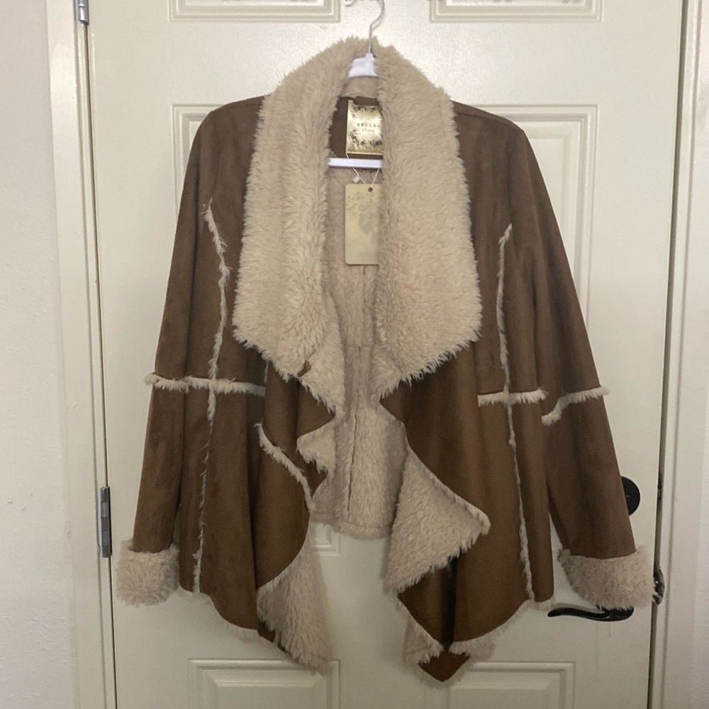 BEULAH Faux warm & fuzzy long jacket 🧥 Size L